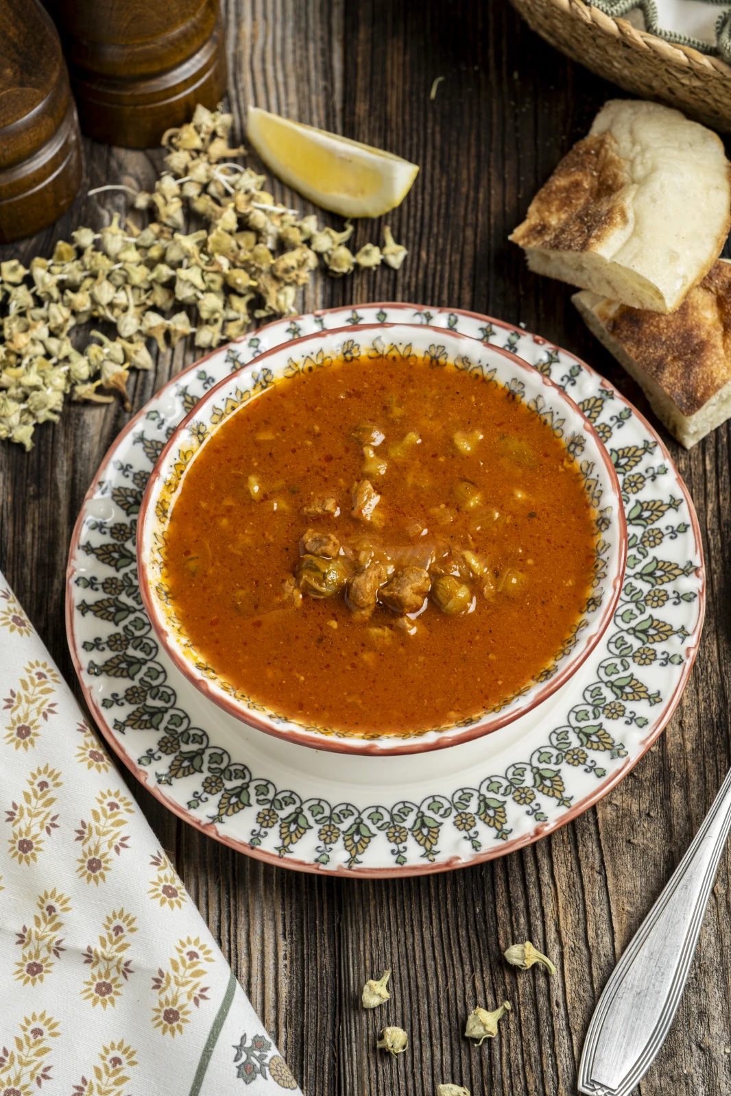 BAMYA ÇORBASI 420 cal. ( HAFTA İÇİ 16:00 HAFTA SONU TÜM GÜN SERVİS )